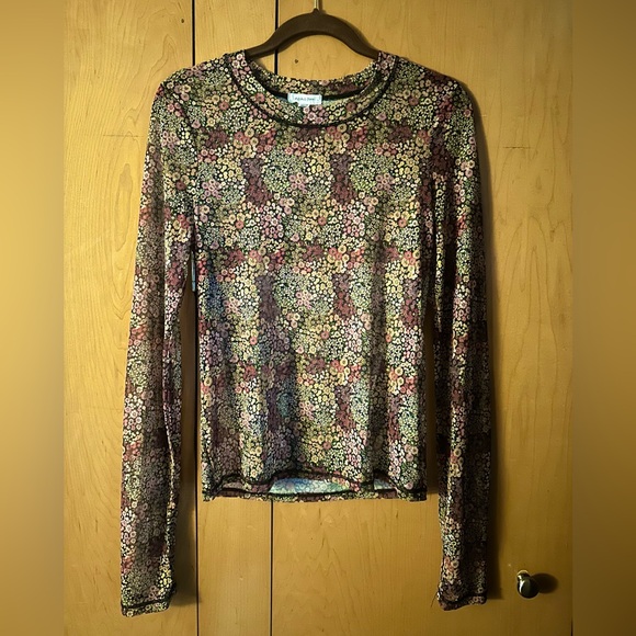 Stitch & Pine Tops - Floral Patterned Long Sleeve Knit Top